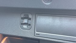 2021 (21) VOLKSWAGEN T-ROC 1.0 TSI 110 SE 5dr 5370119