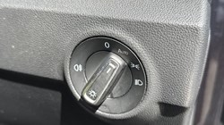 2021 (21) VOLKSWAGEN T-ROC 1.0 TSI 110 SE 5dr 5370113