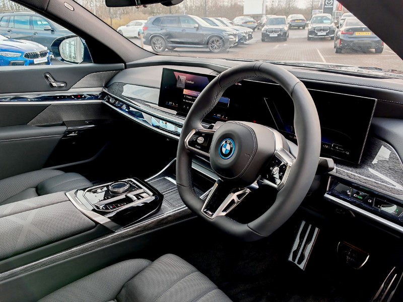  BMW 7 SERIES 750e xDrive M Sport 4dr Auto 3837051