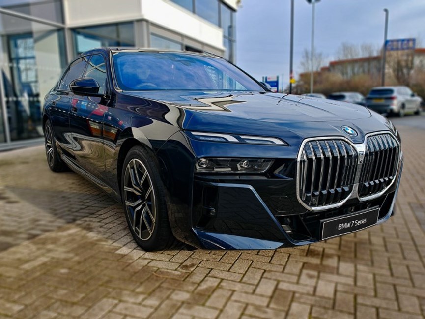 New BMW SERIES 750e xDrive M Sport 4dr Auto Carbon Black