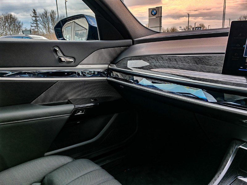  BMW 7 SERIES 750e xDrive M Sport 4dr Auto 3837044