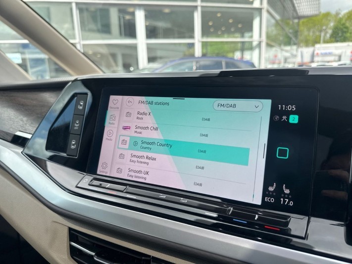 2024 (74) VOLKSWAGEN MULTIVAN 1.4 TSI eHybrid Style 5dr DSG 5385343