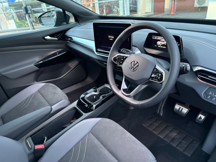 2026 (26) VOLKSWAGEN ID.4 210kW Match Pro 77kWh 5dr Auto 5341342