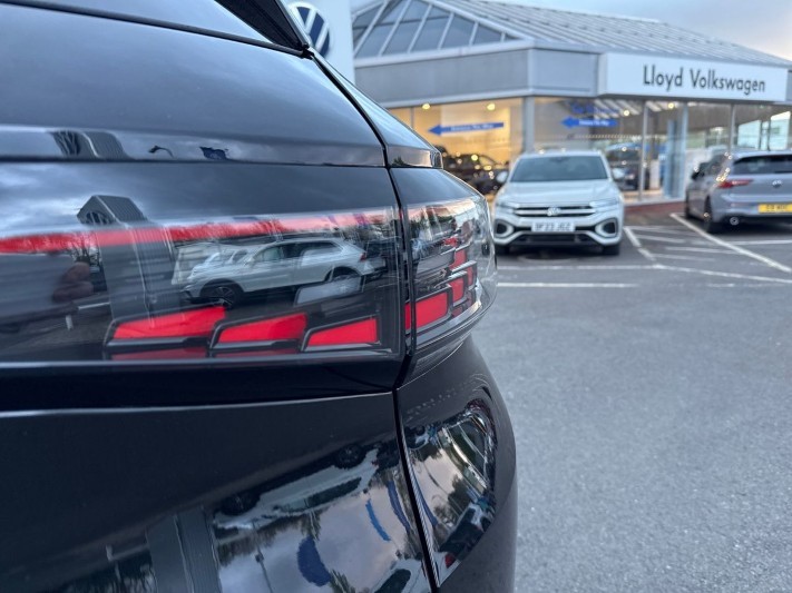 2026 (26) VOLKSWAGEN ID.4 210kW Match Pro 77kWh 5dr Auto 5341367