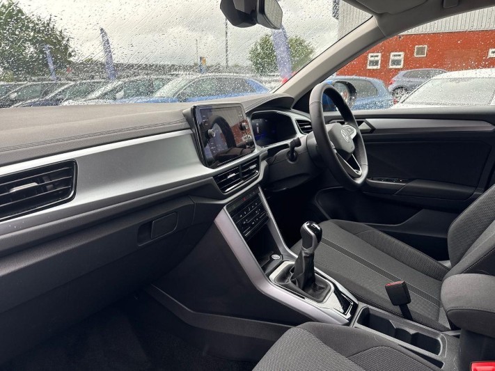 2026 (26) VOLKSWAGEN T-ROC 1.0 TSI 115 Match 5dr 1