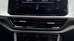 2026 (26) VOLKSWAGEN T-ROC 1.0 TSI 115 Match 5dr 5530859