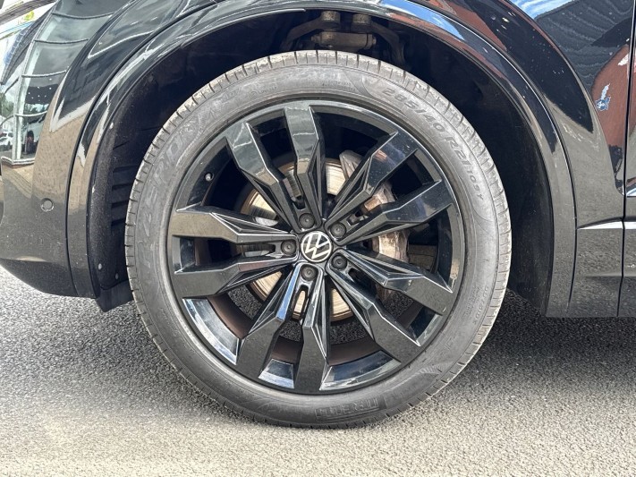 2023 (23) VOLKSWAGEN TOUAREG 3.0 V6 TDI 4Motion Black Edition 5dr Tip Auto 5389161