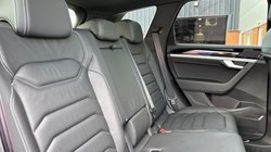 2023 (23) VOLKSWAGEN TOUAREG 3.0 V6 TDI 4Motion Black Edition 5dr Tip Auto 5389187