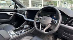 2023 (23) VOLKSWAGEN TOUAREG 3.0 V6 TDI 4Motion Black Edition 5dr Tip Auto 5389165