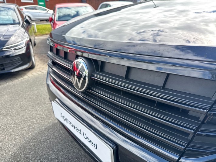 2023 (23) VOLKSWAGEN TOUAREG 3.0 V6 TDI 4Motion Black Edition 5dr Tip Auto 5389196
