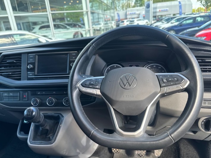 2023 (72) VOLKSWAGEN COMMERCIAL TRANSPORTER 2.0 TDI 150 Highline Van 5371765