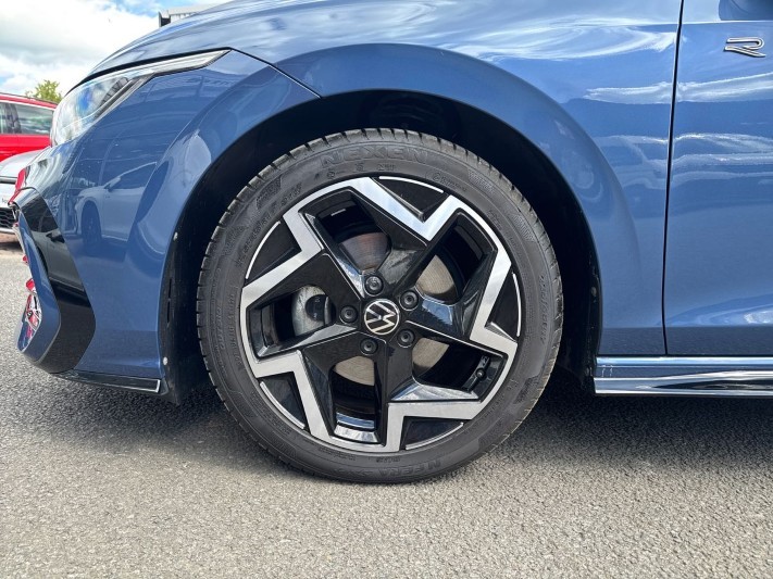 2025 (25) VOLKSWAGEN GOLF 1.5 TSI 150 R-Line 5dr 5371326