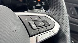 2025 (25) VOLKSWAGEN GOLF 1.5 TSI 150 R-Line 5dr 5371339