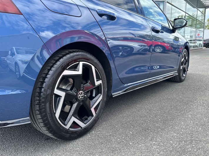 2025 (25) VOLKSWAGEN GOLF 1.5 TSI 150 R-Line 5dr 5371359