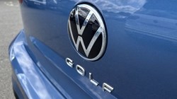 2025 (25) VOLKSWAGEN GOLF 1.5 TSI 150 R-Line 5dr 5371365