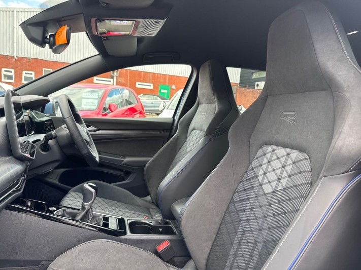 2025 (25) VOLKSWAGEN GOLF 1.5 TSI 150 R-Line 5dr 5371353
