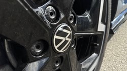 2025 (25) VOLKSWAGEN GOLF 1.5 TSI 150 R-Line 5dr 5371368