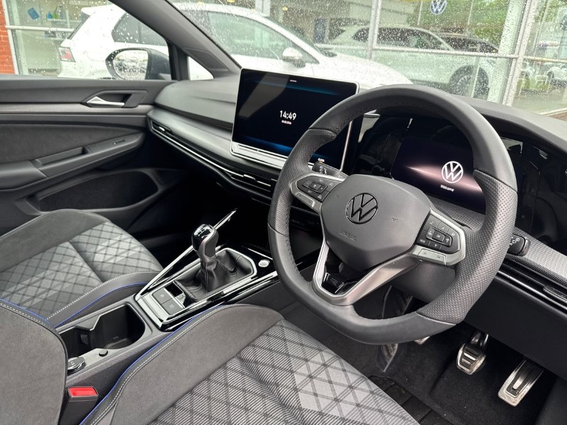 2025 (25) VOLKSWAGEN GOLF 1.5 TSI 150 R-Line 5dr 5369542