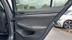2025 (25) VOLKSWAGEN GOLF 1.5 TSI 150 R-Line 5dr 5369591