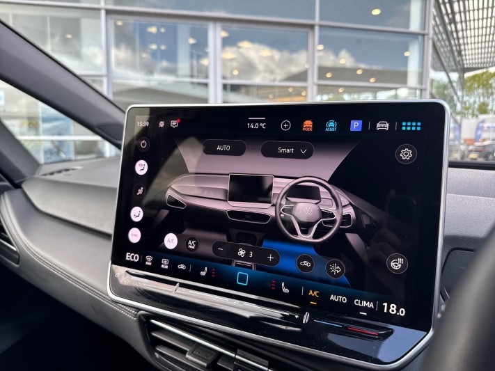 2025 (25) VOLKSWAGEN ID.3 150kW Pro S 77kWh 5dr Auto 5403543