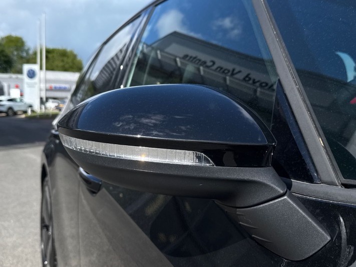 2025 (25) VOLKSWAGEN ID.3 150kW Pro S 77kWh 5dr Auto 5403566