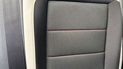 2019 (19) VOLKSWAGEN T-ROC 1.5 TSI EVO SEL 5dr DSG 5424661