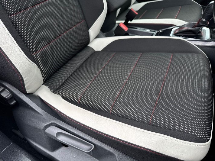 2019 (19) VOLKSWAGEN T-ROC 1.5 TSI EVO SEL 5dr DSG 5424625