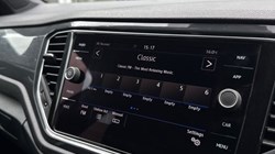 2019 (19) VOLKSWAGEN T-ROC 1.5 TSI EVO SEL 5dr DSG 5424635