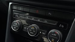 2019 (19) VOLKSWAGEN T-ROC 1.5 TSI EVO SEL 5dr DSG 5424636