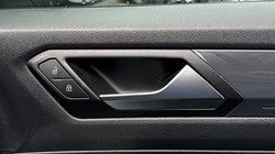 2019 (19) VOLKSWAGEN T-ROC 1.5 TSI EVO SEL 5dr DSG 5424668