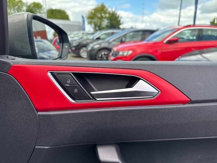 2021 (71) VOLKSWAGEN POLO 2.0 TSI 207 GTI PLUS 5dr DSG 5406208