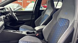 2022 (22) VOLKSWAGEN GOLF 2.0 TSI 320 R 4Motion 5dr DSG 5362678