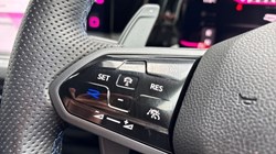 2022 (22) VOLKSWAGEN GOLF 2.0 TSI 320 R 4Motion 5dr DSG 5362671