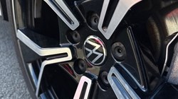 2024 (74) VOLKSWAGEN TIGUAN 1.5 TSI eHybrid R-Line 5dr DSG 5392040