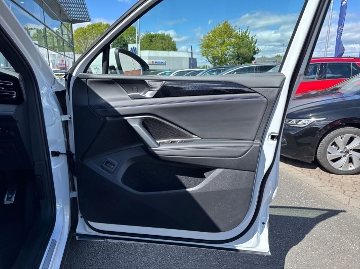 2024 (74) VOLKSWAGEN TIGUAN 1.5 TSI eHybrid R-Line 5dr DSG 5392000