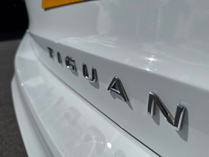 2024 (74) VOLKSWAGEN TIGUAN 1.5 TSI eHybrid R-Line 5dr DSG 5392038