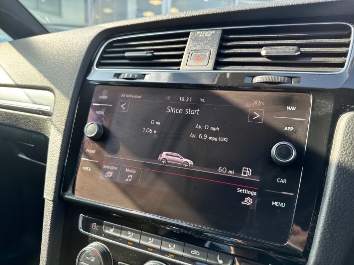 2019 (19) VOLKSWAGEN GOLF 2.0 TSI 245 GTI Performance 3dr DSG 5347185
