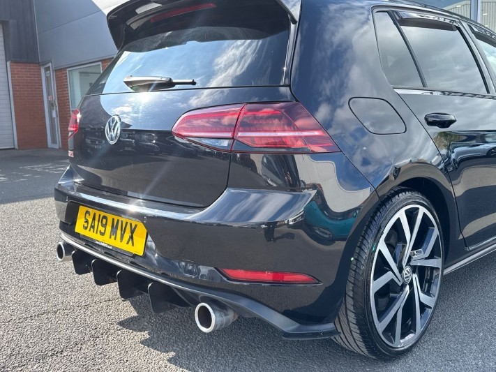2019 (19) VOLKSWAGEN GOLF 2.0 TSI 245 GTI Performance 3dr DSG 5347163