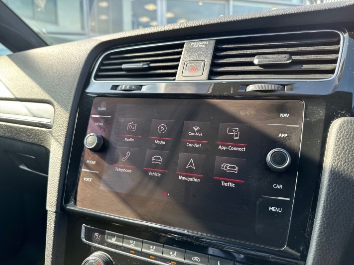 2019 (19) VOLKSWAGEN GOLF 2.0 TSI 245 GTI Performance 3dr DSG 5347141