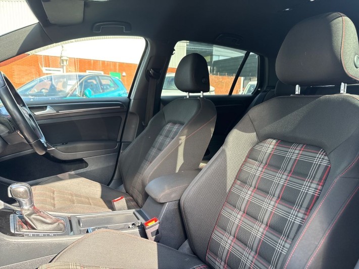 2019 (19) VOLKSWAGEN GOLF 2.0 TSI 245 GTI Performance 3dr DSG 5347152
