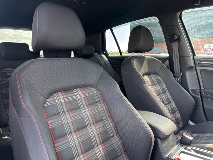2019 (19) VOLKSWAGEN GOLF 2.0 TSI 245 GTI Performance 3dr DSG 5347135