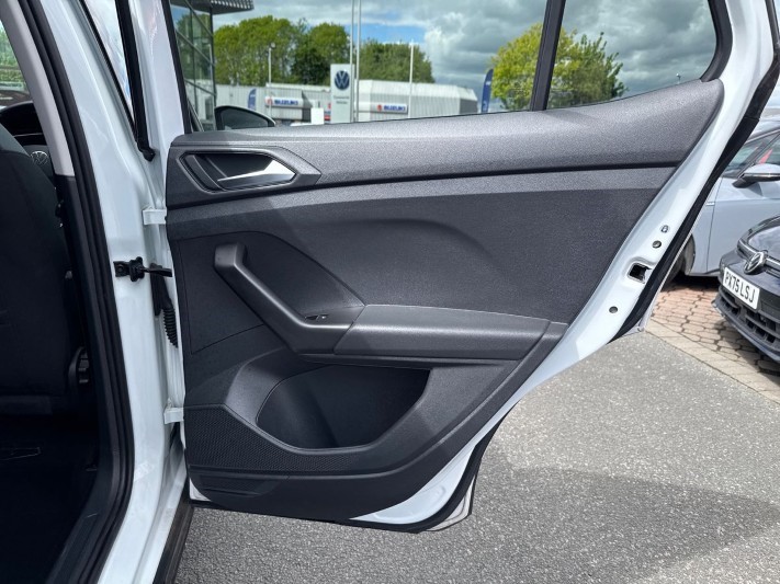 2022 (22) VOLKSWAGEN T-CROSS 1.0 TSI 110 SEL 5dr 5412642