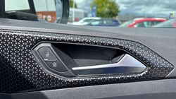2022 (22) VOLKSWAGEN T-CROSS 1.0 TSI 110 SEL 5dr 5412644