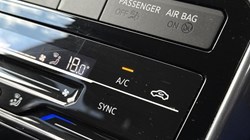 2022 (22) VOLKSWAGEN T-CROSS 1.0 TSI 110 SEL 5dr 5412614