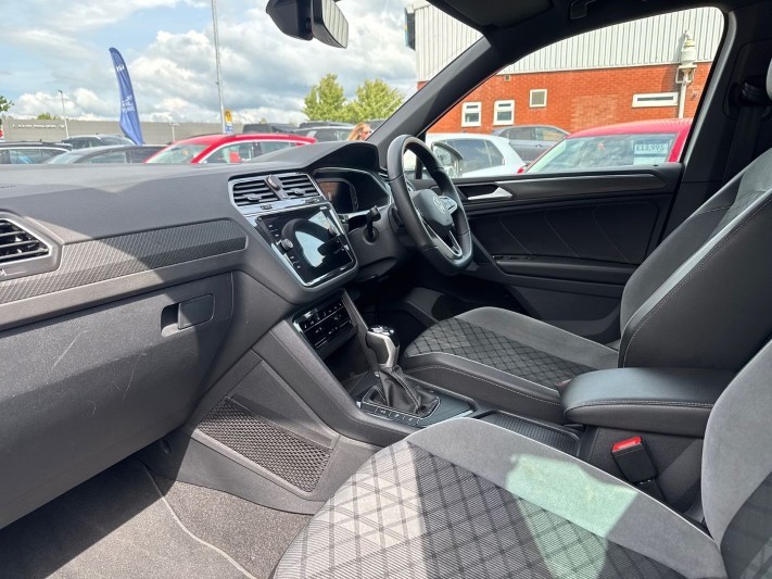 2022 (22) VOLKSWAGEN TIGUAN 2.0 TDI R-Line 5dr DSG 5385590