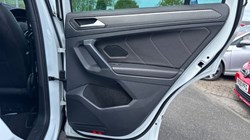 2022 (22) VOLKSWAGEN TIGUAN 2.0 TDI R-Line 5dr DSG 5385614