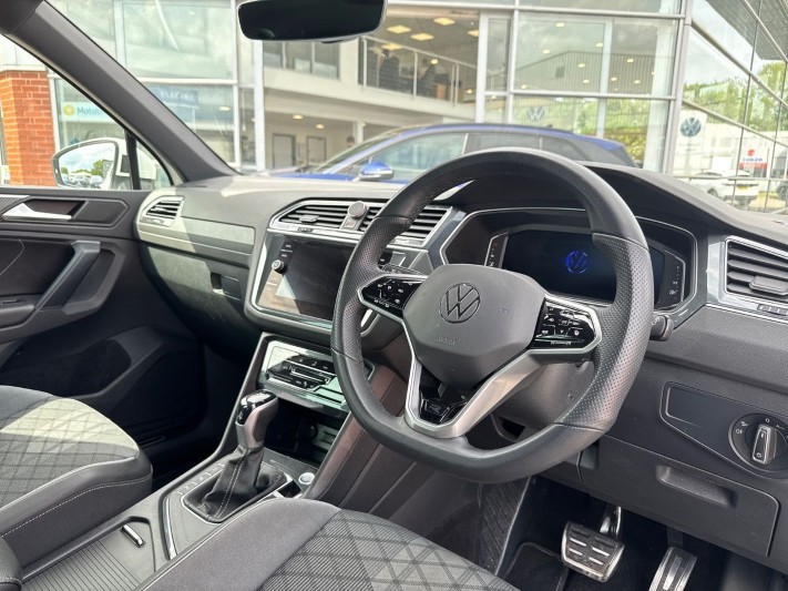 2022 (22) VOLKSWAGEN TIGUAN 2.0 TDI R-Line 5dr DSG 5385566