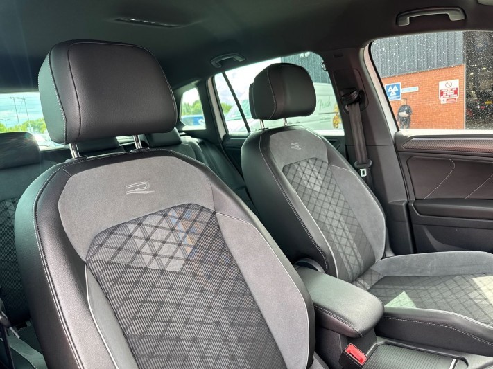 2022 (22) VOLKSWAGEN TIGUAN 2.0 TDI R-Line 5dr DSG 5385564