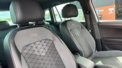 2022 (22) VOLKSWAGEN TIGUAN 2.0 TDI R-Line 5dr DSG 5385564