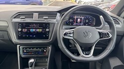 2022 (22) VOLKSWAGEN TIGUAN 2.0 TDI R-Line 5dr DSG 5385577